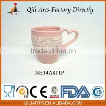 Made in China Factory Price New Design lead free tableware, cup with heart shape, hreat-shaped cup