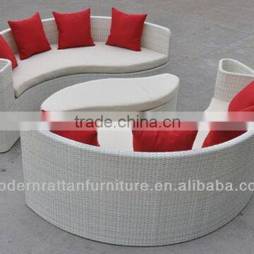 Hotsale Patio Outdoor Furniture Round Rattan Wicker Sun bed FCO-TCS02