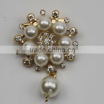 Fabulous zinc alloy custom rhinestone cheap crystal metal flower brooch