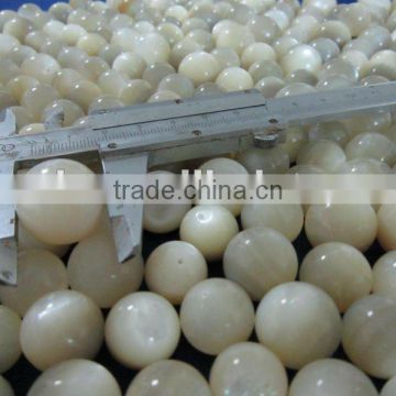 NU004-white lip mop shell pearl nuclei for pearl cultivation