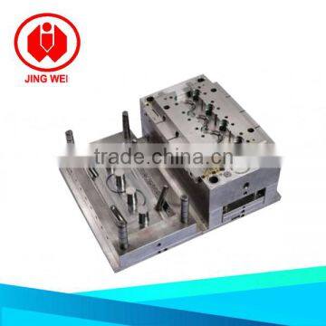 2016 top quality Customed parts of injection molding