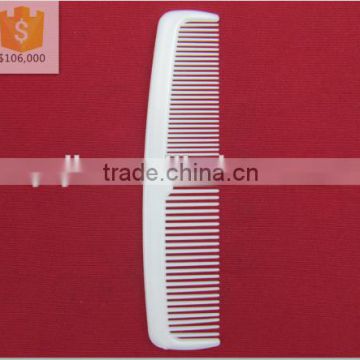 Cheap Wholesale PP hair comb for hotel women guest Travel convenient mini comb