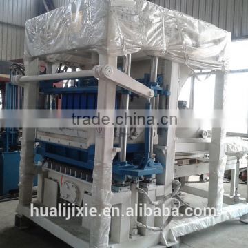 China Automatic cement hollow block machine QT4-15 for sale