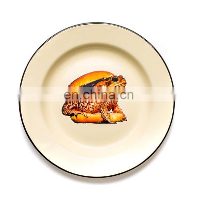 Customized factory enamel cover hot snack iron dish plates with black rim for wedding