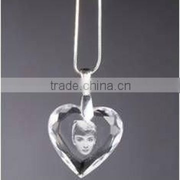 Exquisite heart shape customized crystal gift on sale