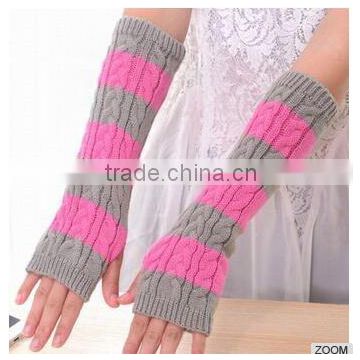 Long Cuff Kids Ski Gloves Mittens in Pink And Grey