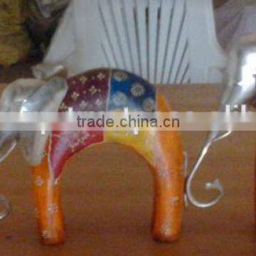 IRON/WOODEN PAINTED ELEPHANT DOWN TRUNCK SET OF 3