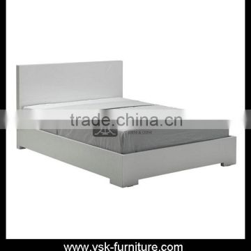 BE-136 Simple Design Wood Bed