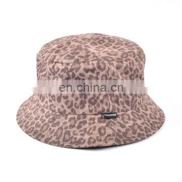 Fashional design plain short full leopard bucket hats custom tag