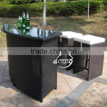 Outdoor furniture PE rattan bar counter table and high stools for Pub and Club outdoor furniture