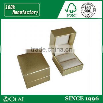 smooth gold paper single ring gift case