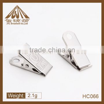 Metal clip with swivel