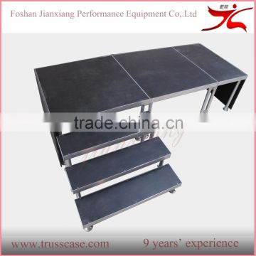 Aluminum assembly stage with linear stair