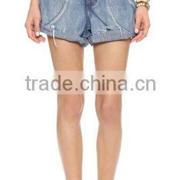 women's elastic waistband cargo pocket denim shorts