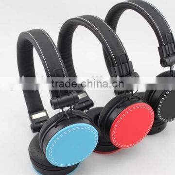2015 most popular fashion colour wired headphone for pc and mobilphone