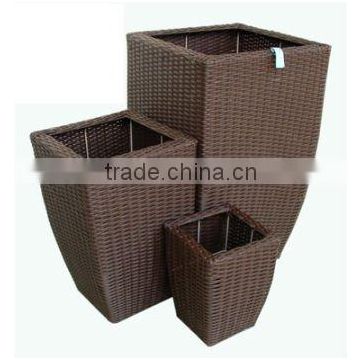 2012 design garden flower planter Set/solid metal frame/water hyacinth/natural material/basket