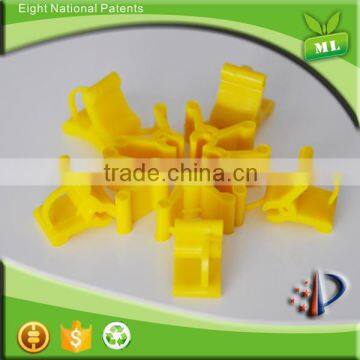 Transparent plastic spring loaded clips for grafting