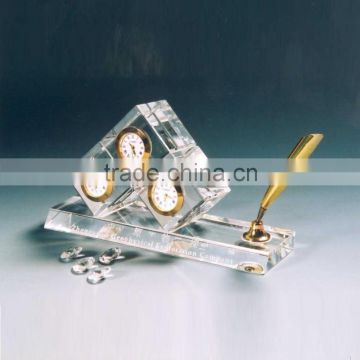 Nice design crystal mini clock and pen holder for office stationery