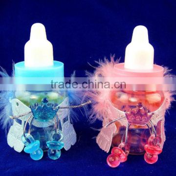 Made in china 2015 hot-selling lovely beini with lace and feather plastic candy bottle for baby gift
