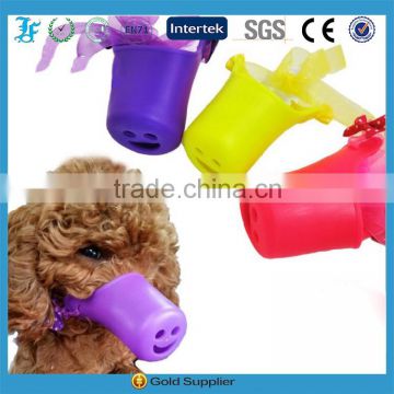 Sexe Woman with Dog Pet bite prevention/Useful Pet product Silicone dog muzzle