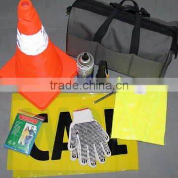 car road emergency tool with traffic taper