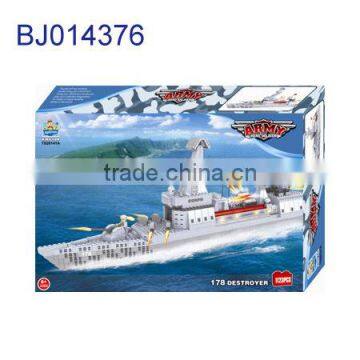 Intelligent 3d block toy large army battle ship model/ plastic diy destroyer model