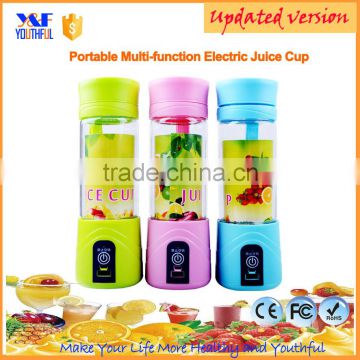 Best 2000 mA power bank mini juicer blender portable multi-function electric juice cup with USB