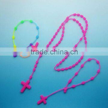 Eco-friendly Newest promotional soft adjustable silicon colour necklace