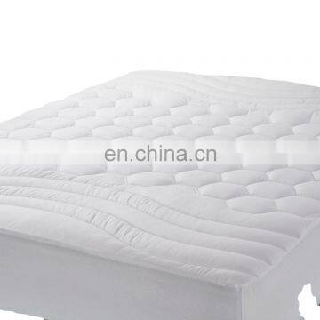 Hypoallergenic Queen Quilt Elastic Soild Coloured Patterned Bed Cover Waterproof Mattress Protector For India