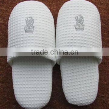 ( Quali Factory ) Big good hotel slippers