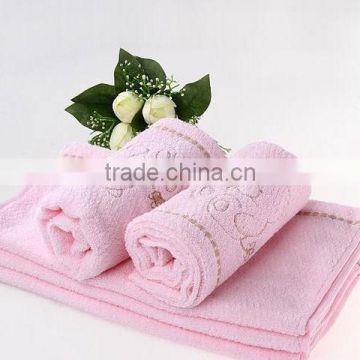 polyester terry solid color dyed embroidery set towels