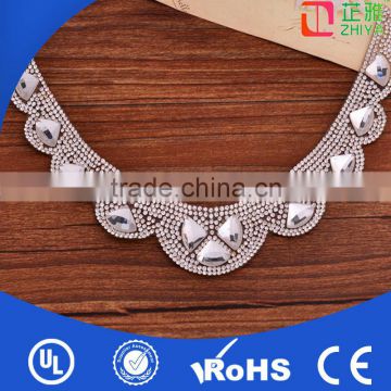 2014 crystal rhinestone neckline motif for wedding dresses