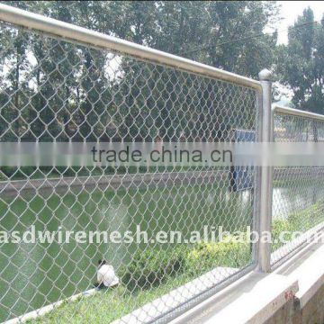 Galvanized Chain link fence (twisted edge)