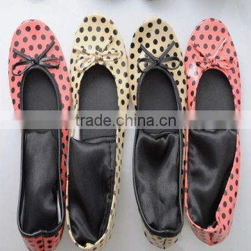OEM Wholesale portable women soft rollable shoes roll up ballet flats after party dancers