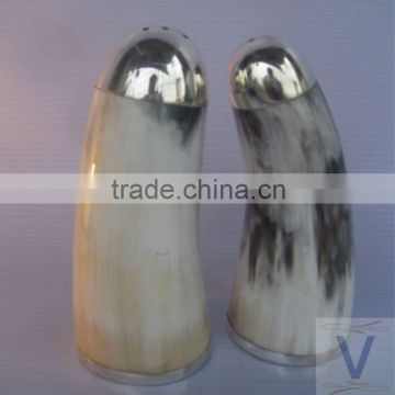Water buffalo horn salt and pepper box. Silver plated. Size 12cmH. Set of 2pcs (one for salt/suggar, other for pepper)
