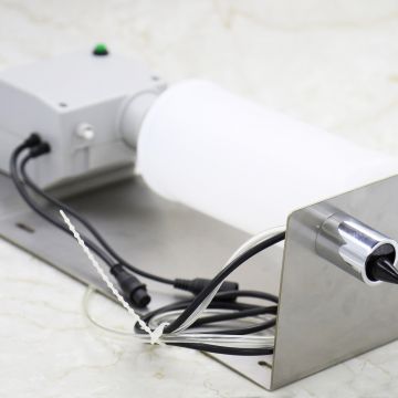 Automatic On / Off 600ml Refillable Wall Mount Sensor Liquid Soap Dispenser
