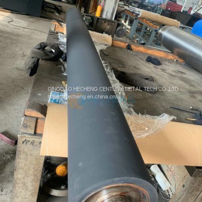 table roller coated with rubber_