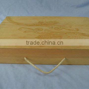 Much bottled wooden wine box with rope handle