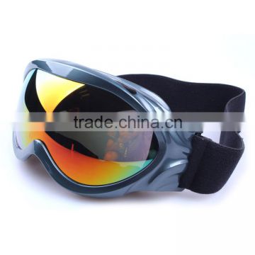 Trendy hot sell latest model mirror lens anti-fog ski goggles