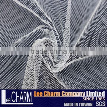Taiwan 100 Polyester 40D Soft White Hexagon Net Mesh Fabric Material for Dresses