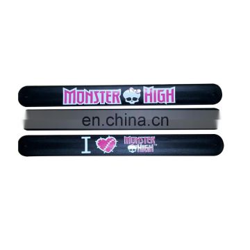 2017 best quality brand name custom silicone bracelets
