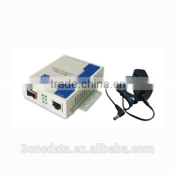 1 port Gigabit Ethernet Media Converter with SFP slot