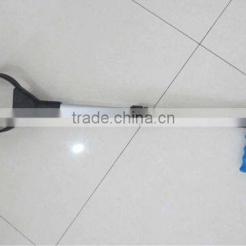 Telescopic reach tool