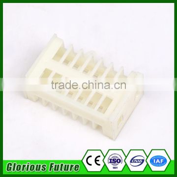 Beekeeper Honey Tools White Color Plastic Material Queen Bee Cage Price