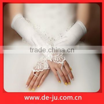 Elegant Bow White Evening Bridal Long Sleeve Gloves