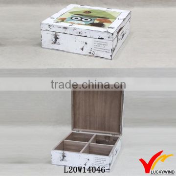 Antage white Lid Sweets Storage Box with Dividers Design