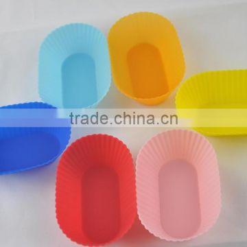 2014 newest Eco-friendly feature oval shaped silicone cup cake mold