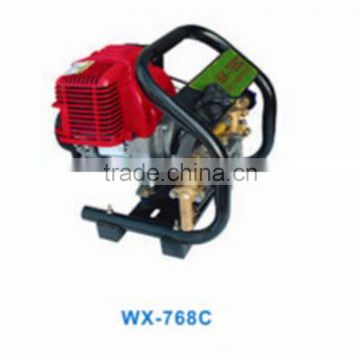 Portable Convenient agriculture spraying machine with 139 engine