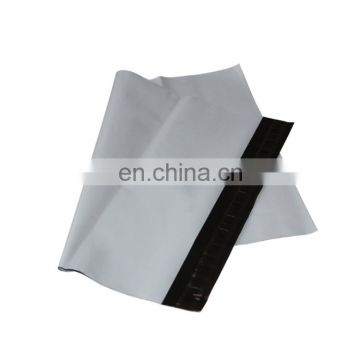 Custom 100% Recycled Self Sealing Shirt Packaging Matte Black Poly Compostable Mailer Courier Bag