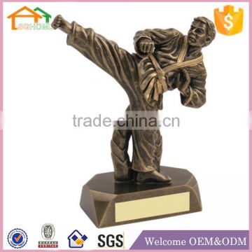 Factory Custom made best home decoration gift polyresin resin custom resin trophies
